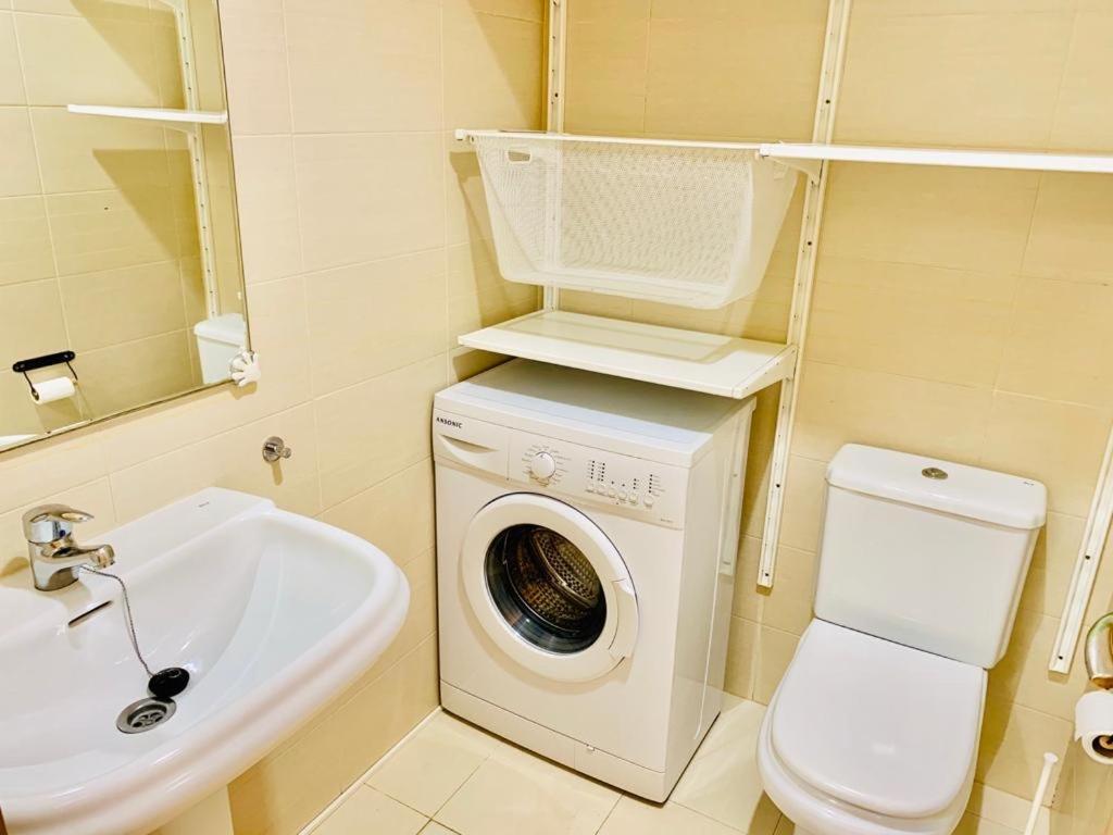 Apartamento Carvajal Beach Fuengirola Ngoại thất bức ảnh