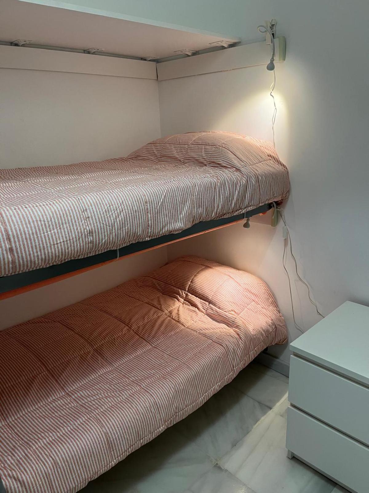 Apartamento Carvajal Beach Fuengirola Phòng bức ảnh